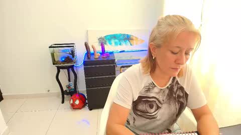 Samanta Stone online show from October 2025 06:52:02 PM