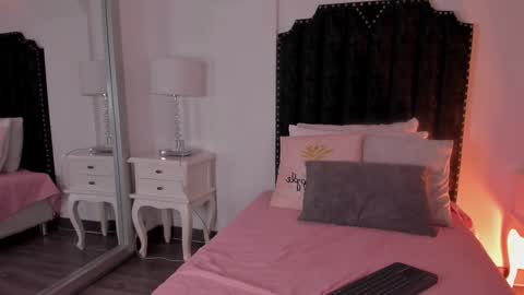  samanta  online show from November 2025 03:30:01 AM