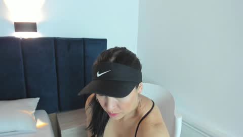 Samantha  online show from February 2025 02:49:01 PM