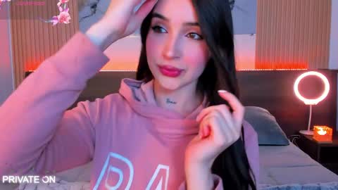 samantha_moons online show from April 2026 12:31:01 AM