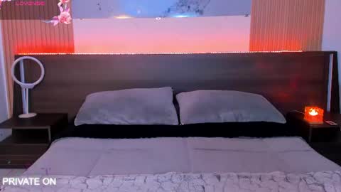 Snapshot of samantha_moons chatting on June 2026 12:41:02 AM samantha_moons online show from June 2026 12:41:02 AM