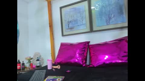 Snapshot of samantha_ortiz69 chatting on April 2026 12:29:02 PM samantha online show from April 2026 12:29:02 PM