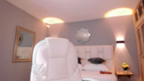 Snapshot of samanthaa_22_ chatting on February 2026 12:10:02 PM Samanthaa online show from February 2026 12:10:02 PM