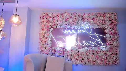 Samantha Klein online show from September 2025 12:32:02 AM