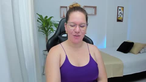 Samantha samy online show from December 2024 05:36:02 PM