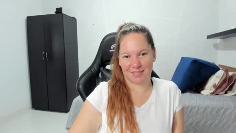 Samantha samy online show from October 2025 12:42:02 AM