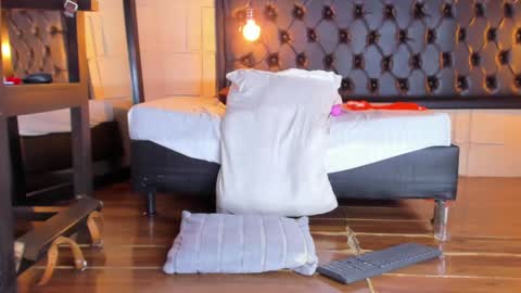 Alejandra  online show from January 2025 08:53:02 PM