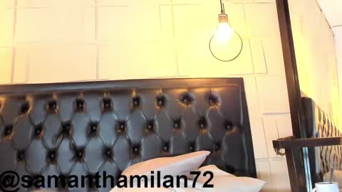 Alejandra  online show from October 2025 10:25:01 AM