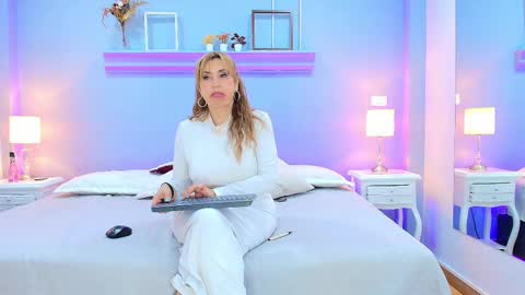 Samanta online show from February 2025 01:23:02 AM