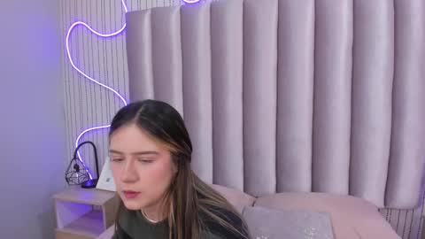 Alejandra  online show from November 2025 11:56:02 AM