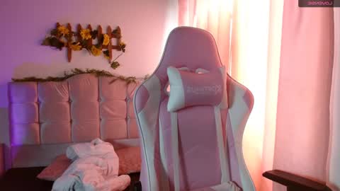 Samantha online show from February 2025 08:03:02 PM