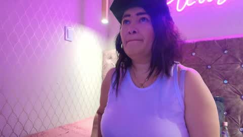 Snapshot of samanthasyedx chatting on May 2026 03:57:02 AM samanthasyedx online show from May 2026 03:57:02 AM