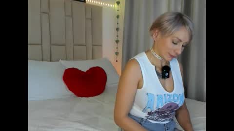 Samixmami online show from March 2025 10:32:02 PM