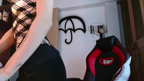 Snapshot of samantx chatting on February 2025 11:26:02 PM lil sam online show from February 2025 11:26:02 PM