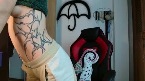 Snapshot of samantx chatting on February 2025 07:03:01 PM lil sam online show from February 2025 07:03:01 PM