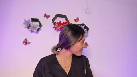 Samara is my name a pleasure delighted that you are here leave your thumb up it is important to me online show from January 2025 02:50:02 AM