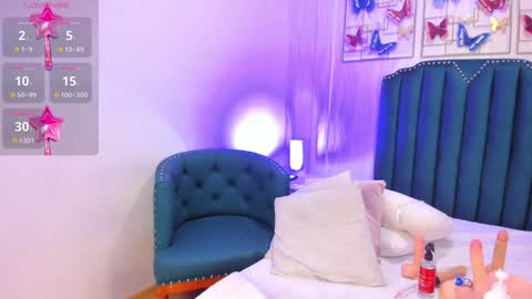 Snapshot of samara_warren chatting on January 2025 02:25:01 PM Samara Warren online show from January 2025 02:25:01 PM