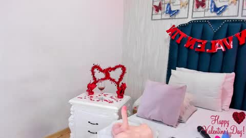 Snapshot of samara_warren chatting on February 2025 03:05:01 PM Samara Warren online show from February 2025 03:05:01 PM