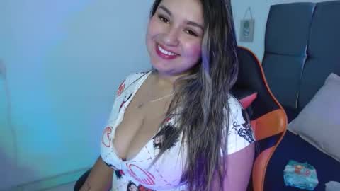 samara_wish online show from September 2025 01:15:01 PM