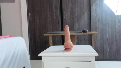 Sara  online show from March 2026 11:36:02 AM