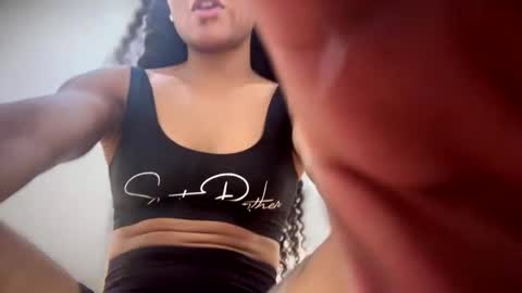 Yaya online show from January 2025 12:18:01 AM