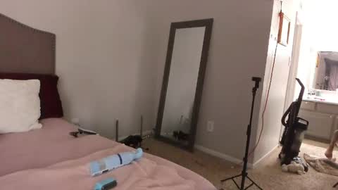 Yaya online show from April 2026 07:33:02 PM