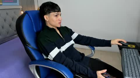 Sam online show from April 2026 12:39:01 PM