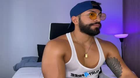 Snapshot of samdornan chatting on January 2025 10:02:01 PM Sam Dornan online show from January 2025 10:02:01 PM