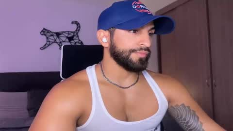 Snapshot of samdornan chatting on February 2025 10:09:02 PM Sam Dornan online show from February 2025 10:09:02 PM