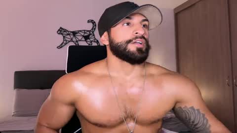 Snapshot of samdornan chatting on March 2025 09:15:01 PM Sam Dornan online show from March 2025 09:15:01 PM