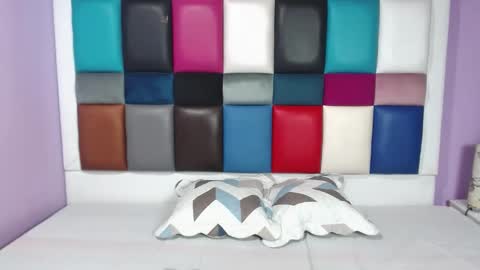 Snapshot of samevanshot chatting on February 2025 03:02:02 AM samevanshot online show from February 2025 03:02:02 AM