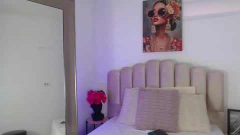 Snapshot of samgomez_ chatting on November 2025 03:03:02 PM Samantha online show from November 2025 03:03:02 PM