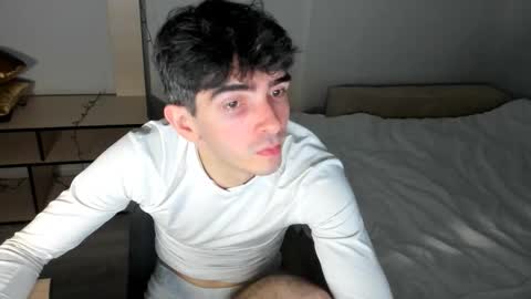 Snapshot of samiliken chatting on February 2026 04:24:02 PM Sam online show from February 2026 04:24:02 PM