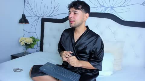 Samir online show from January 2025 12:53:01 PM