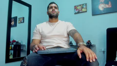 samir_hazard online show from December 2024 01:50:02 AM