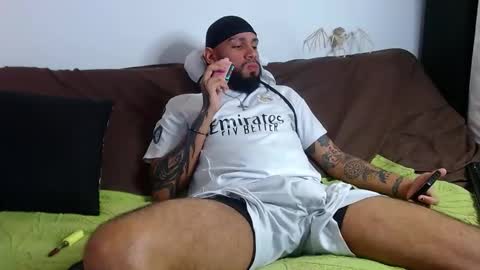 samir_music_ online show from February 2026 10:52:02 PM