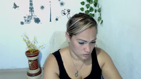 SAMIRA online show from January 2025 10:48:01 PM