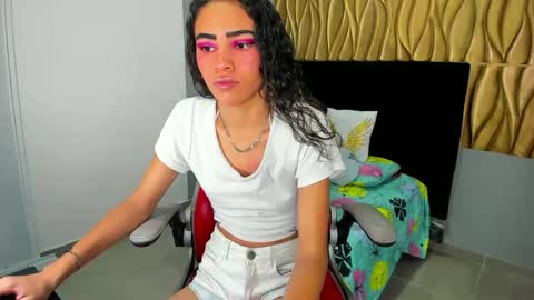 Samantha online show from November 2025 04:32:02 AM