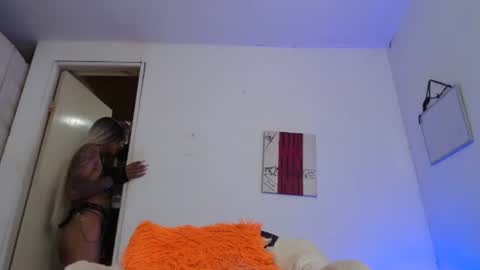 Snapshot of sammy_exotic chatting on December 2024 02:43:02 AM sammy_exotic online show from December 2024 02:43:02 AM