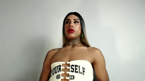 Snapshot of sammy_exotic chatting on September 2025 06:51:02 AM sammy_exotic online show from September 2025 06:51:02 AM