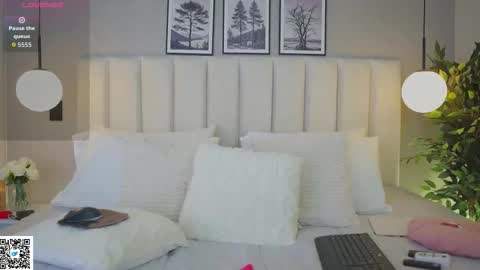 Ana online show from November 2025 01:37:01 AM