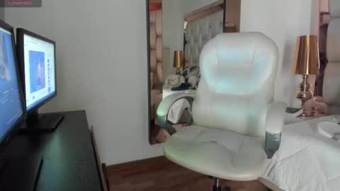 Snapshot of sammy_rios chatting on November 2025 06:18:01 PM Sammy online show from November 2025 06:18:01 PM