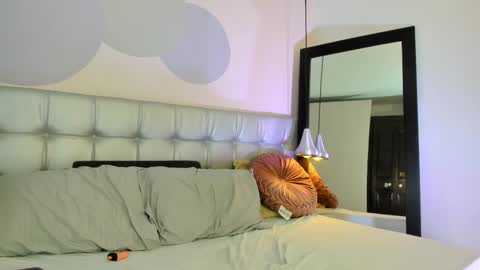 Axel online show from March 2025 09:26:01 PM