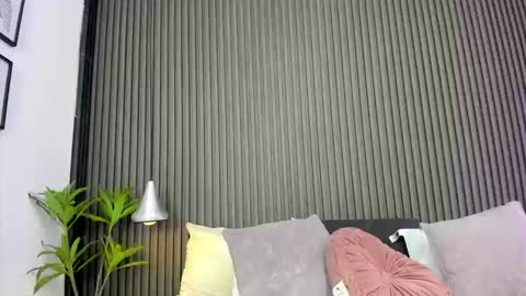 Axel online show from September 2025 08:42:01 PM