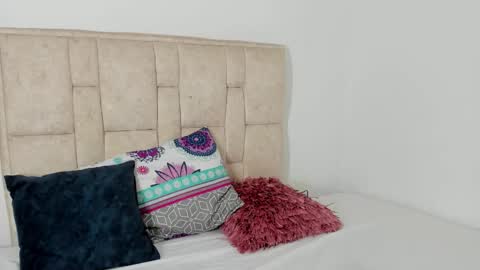 Sammy Sam Samantha online show from March 2026 06:44:01 PM