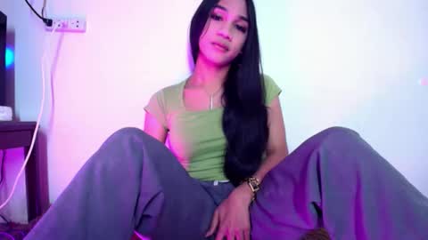 Sam online show from November 2025 11:21:02 AM