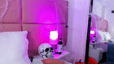 Sammy Morales online show from October 2025 01:51:01 PM