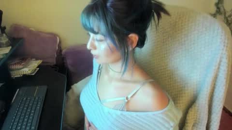   online show from November 2025 07:41:02 AM