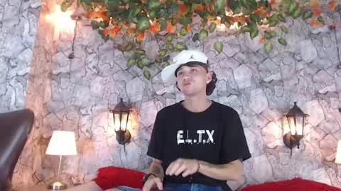 Snapshot of samueel_hilton chatting on December 2024 04:11:01 AM samueel_hilton online show from December 2024 04:11:01 AM