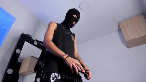   online show from October 2025 12:41:01 AM